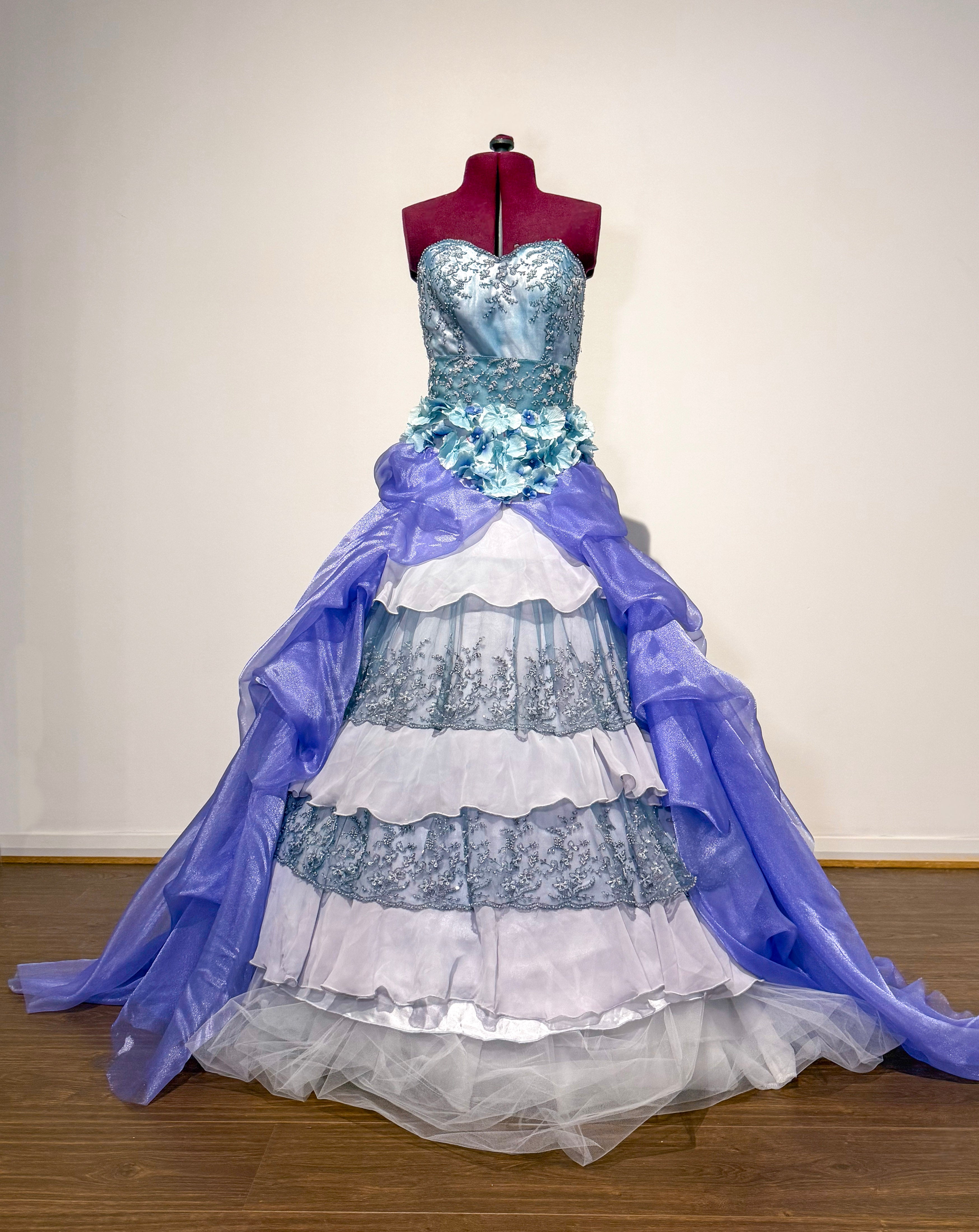 Fairy Tale Gown KYLAH OWO Fairy Tale Gown KYLAH OWO